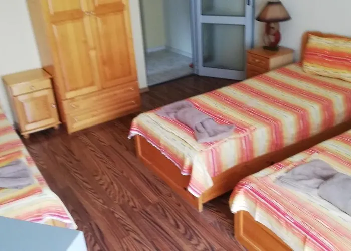 Casa de hóspedes Ares 3*